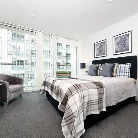 Cobalt Point 2 Apartment London Exterior photo