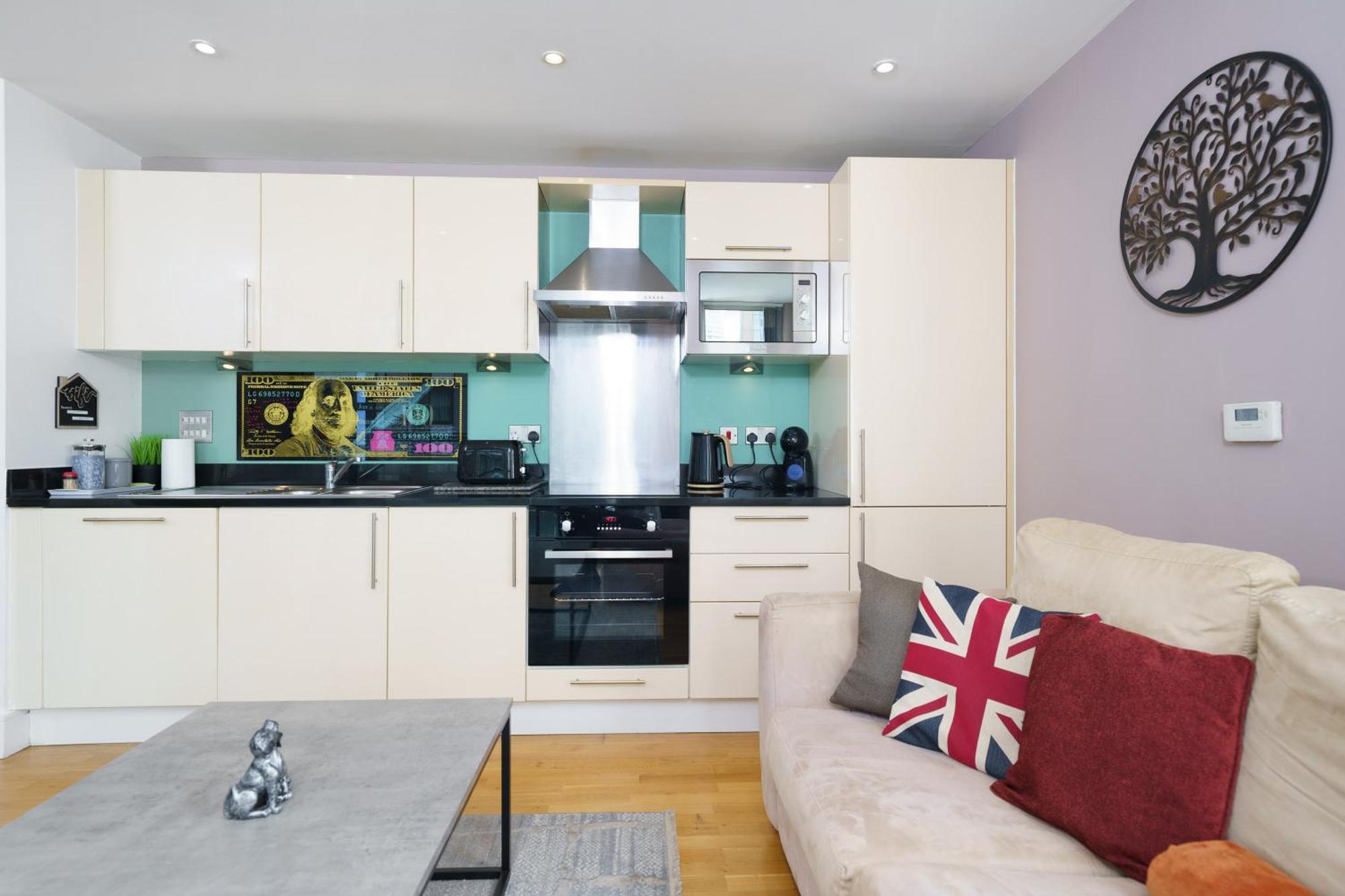 Cobalt Point 2 Apartment London